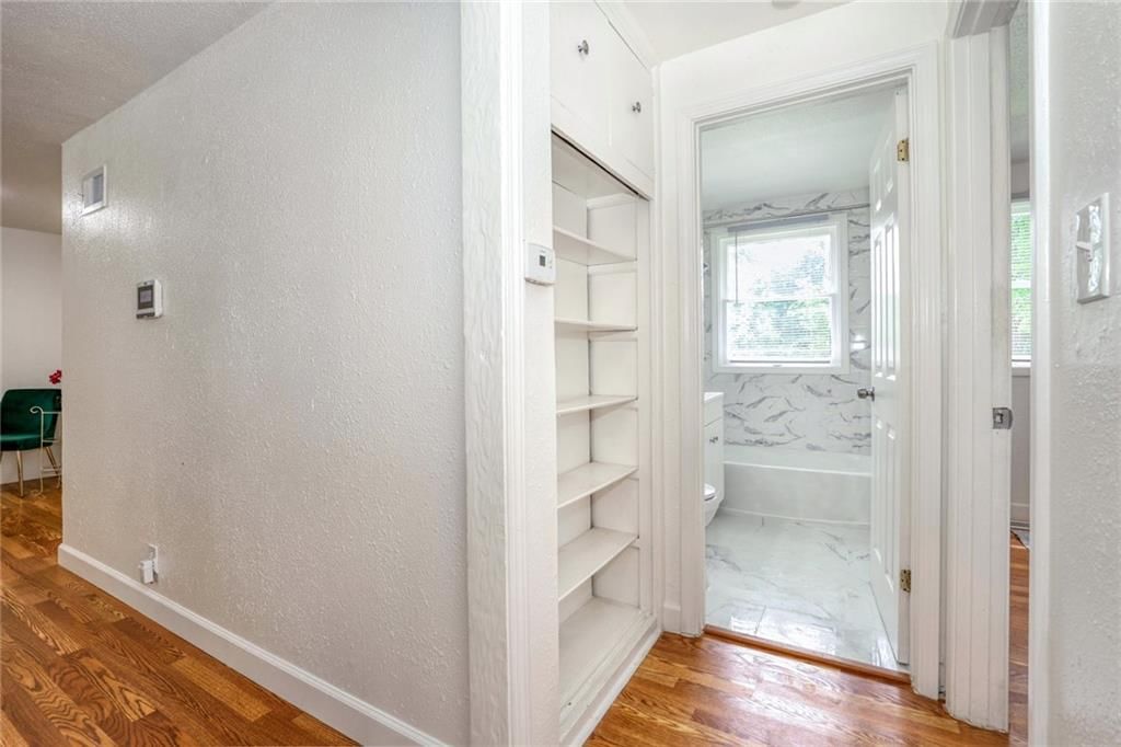 4405 Elmwood Avenue — photo 19