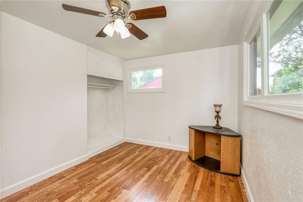 4405 Elmwood Avenue — photo 27