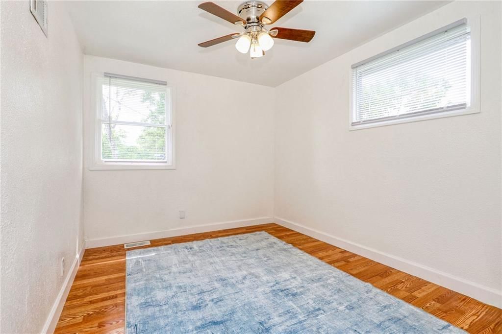 4405 Elmwood Avenue — photo 34