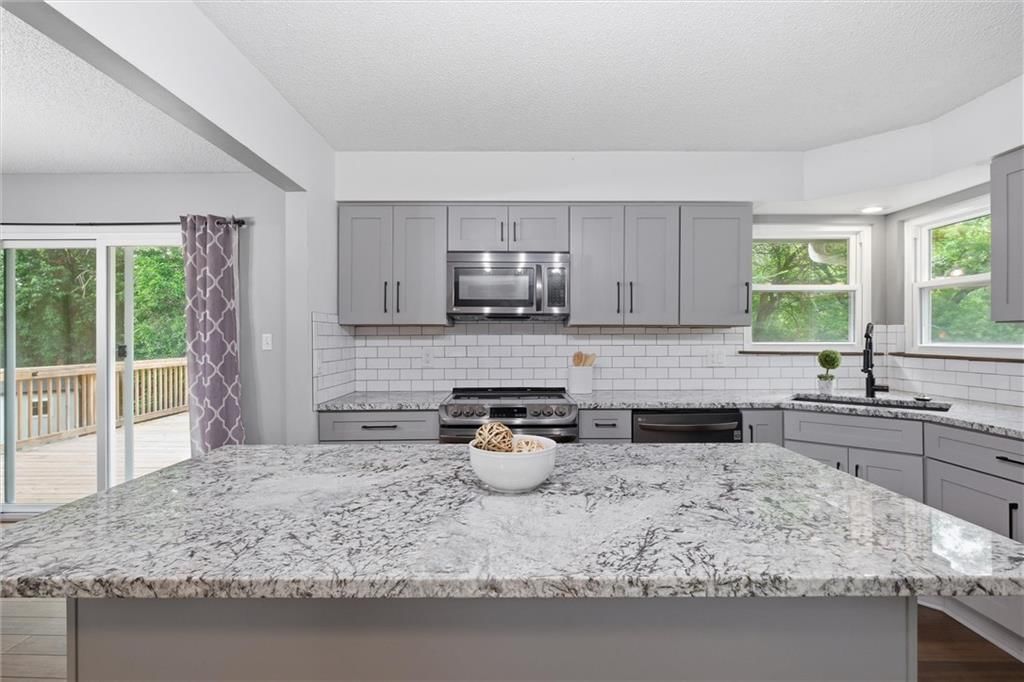 9131 Acuff Lane — photo 15