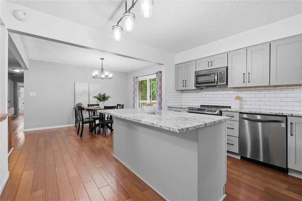 9131 Acuff Lane — photo 17