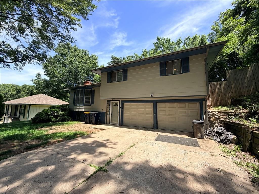 3521 N College Street — photo 51