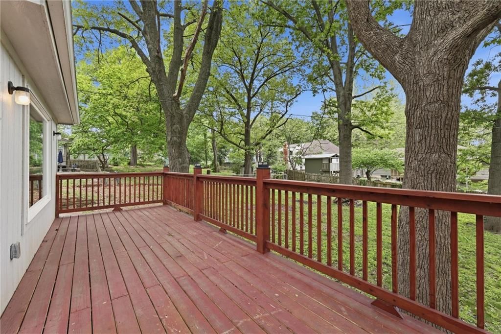 6316 Hedges Avenue — photo 8