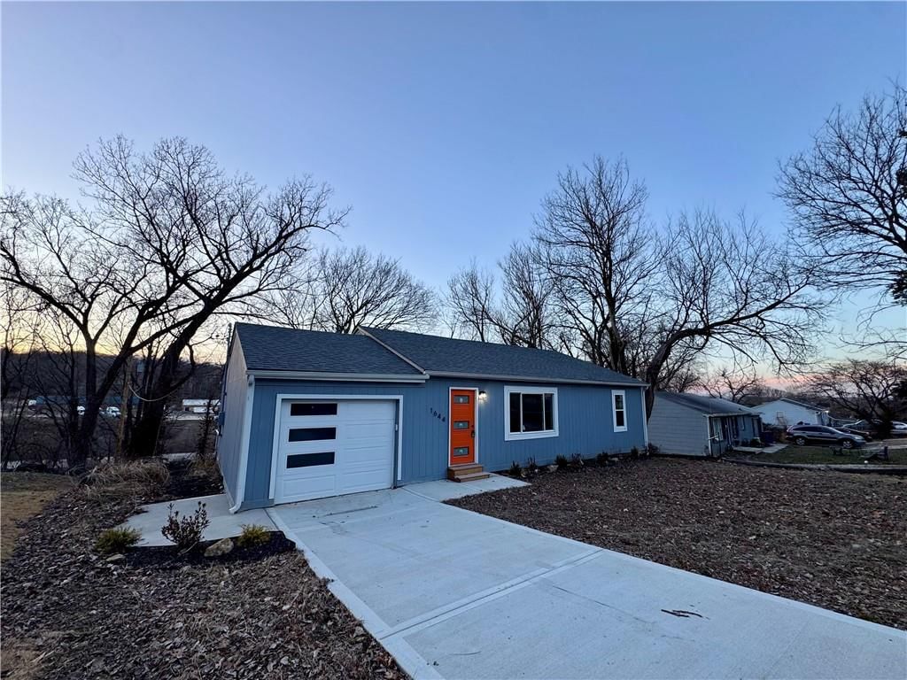 1644 S 44th Street — photo 2