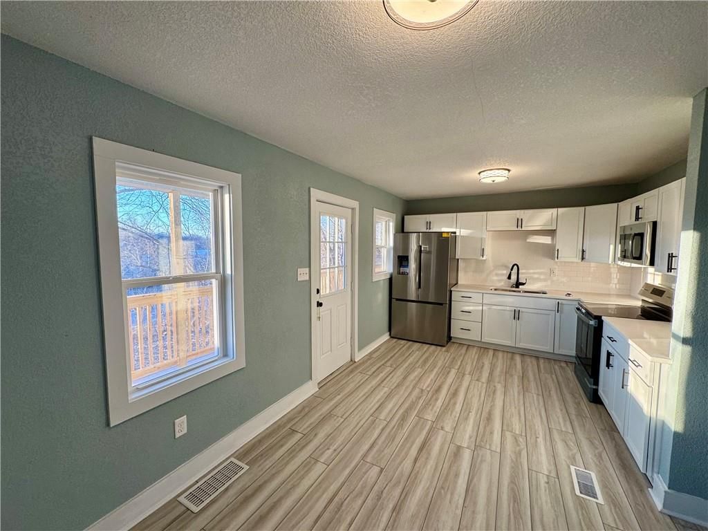 1644 S 44th Street — photo 9