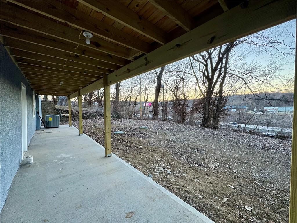 1644 S 44th Street — photo 32