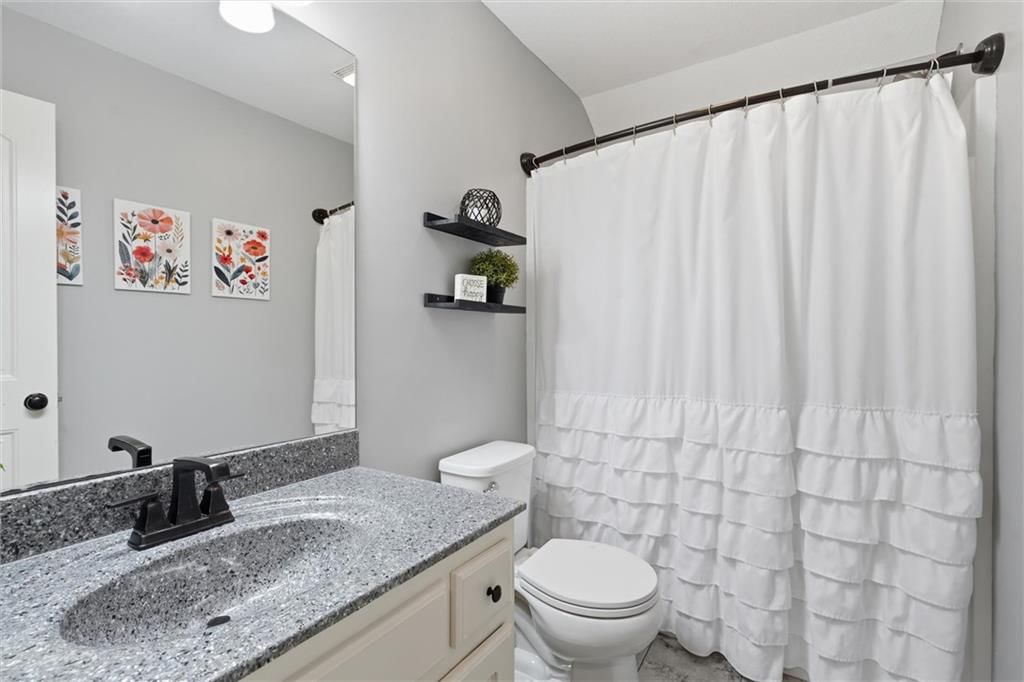 11450 Yecker Avenue — photo 21