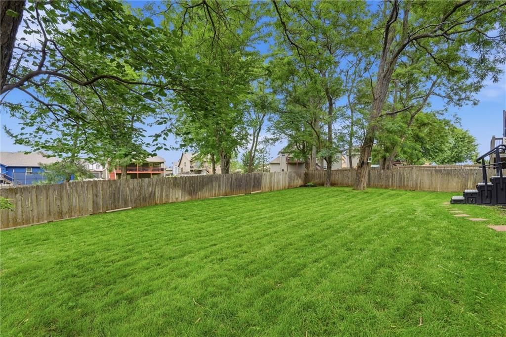 11450 Yecker Avenue — photo 27