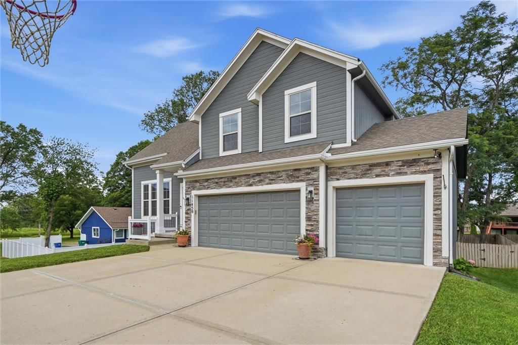 11450 Yecker Avenue — photo 31