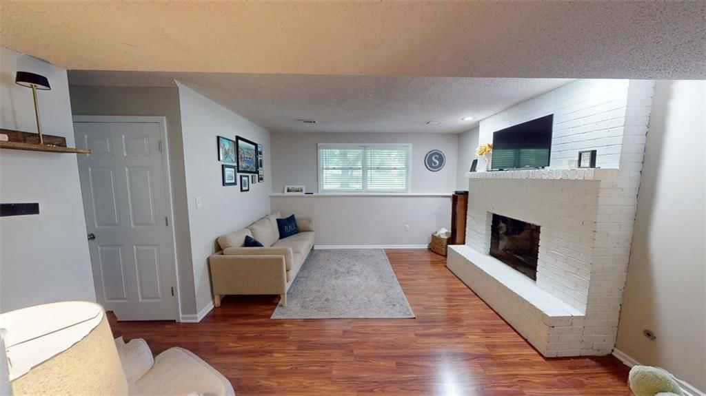 15905 W 154th Street — photo 23