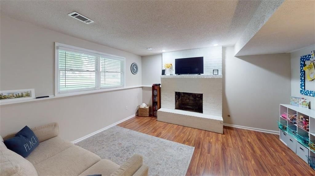 15905 W 154th Street — photo 26