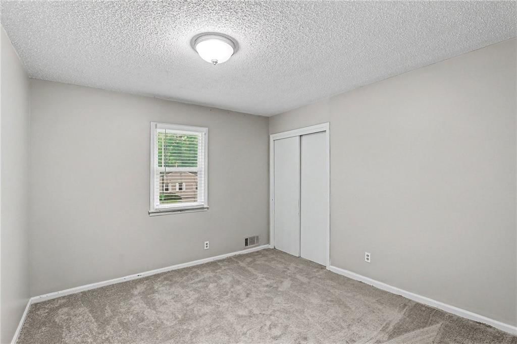 8012 E 100th Street — photo 9