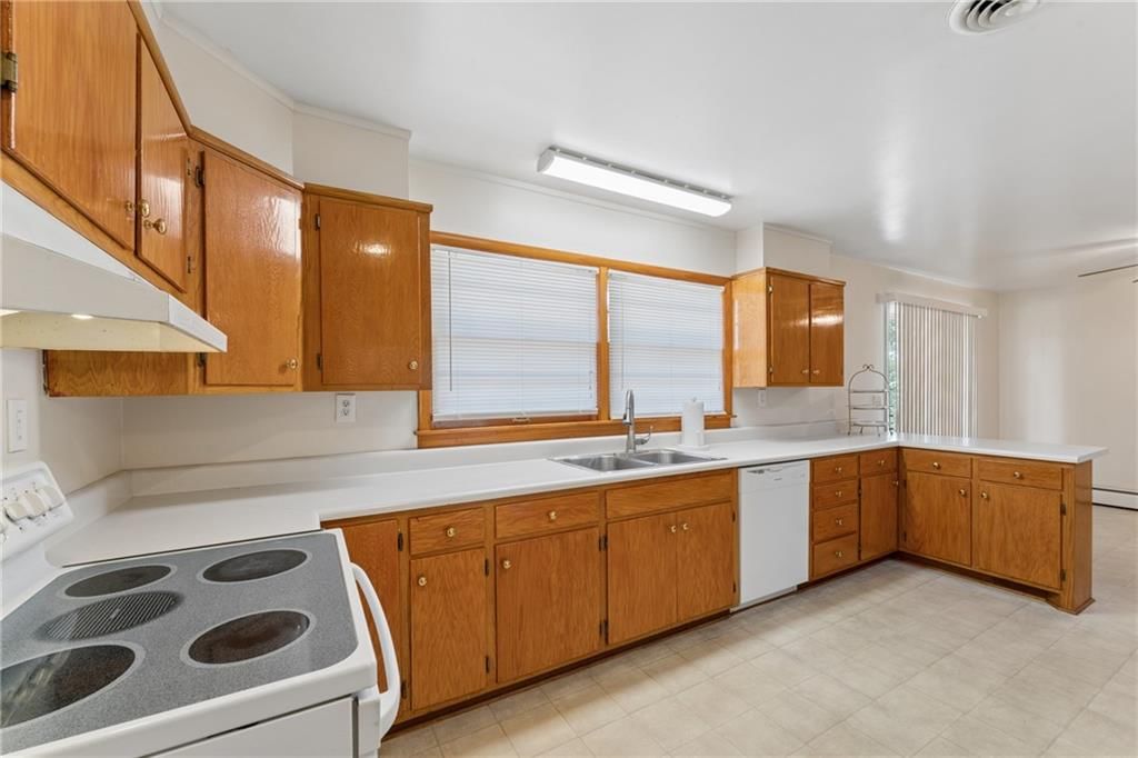 5801 Floyd Street — photo 9