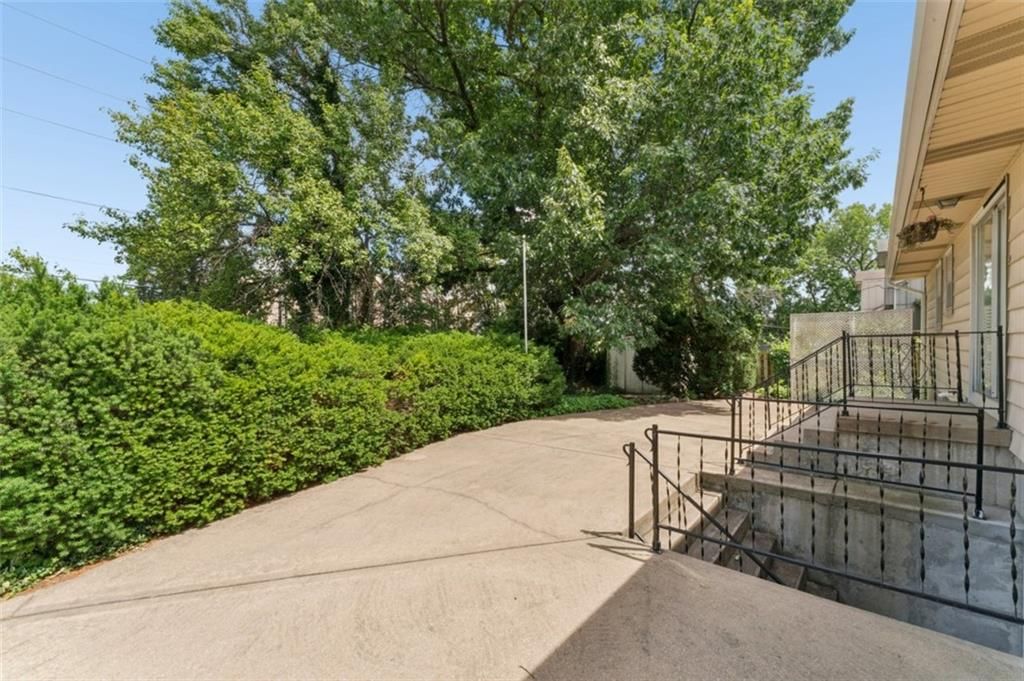 5801 Floyd Street — photo 27