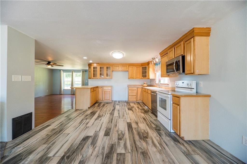 30293 Autumn Road — photo 17