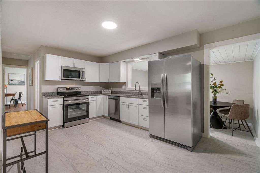 601 E Eisenhower Road — photo 8