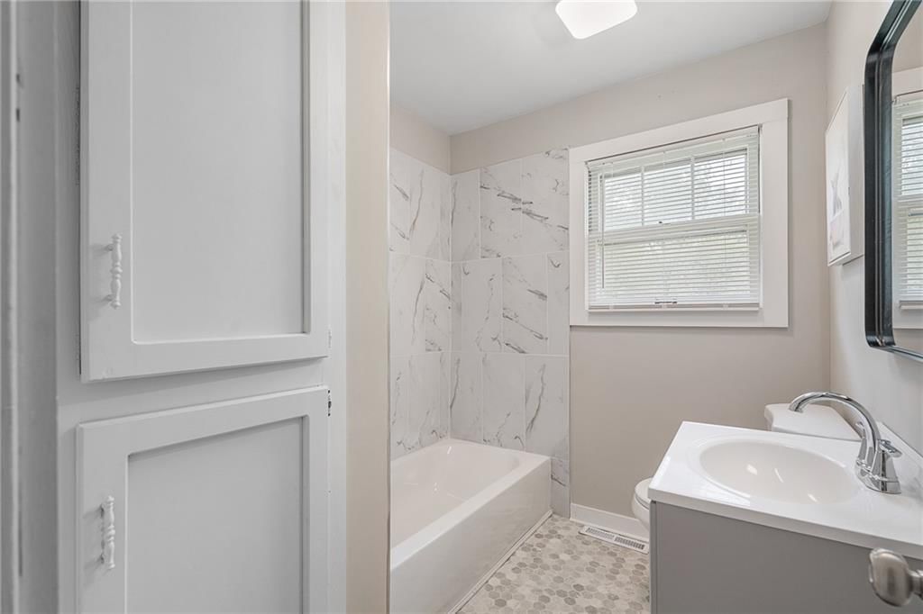 601 E Eisenhower Road — photo 21