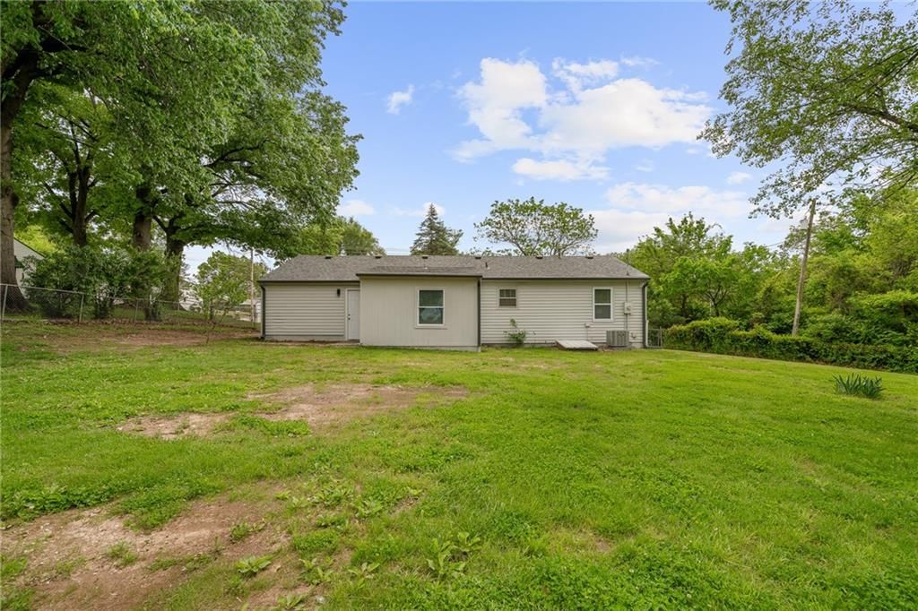 601 E Eisenhower Road — photo 28