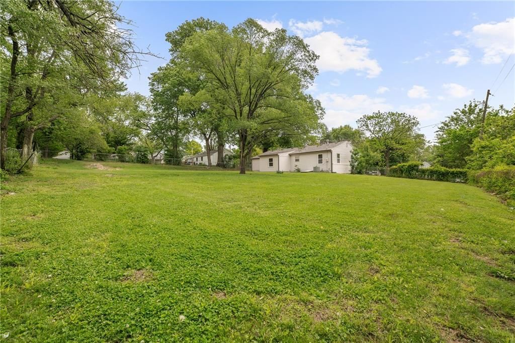 601 E Eisenhower Road — photo 30