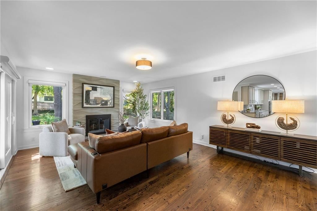 9823 Rosewood Drive — photo 15