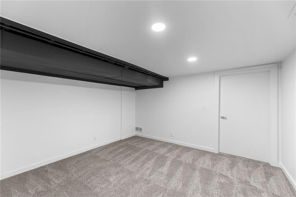 9823 Rosewood Drive — photo 33