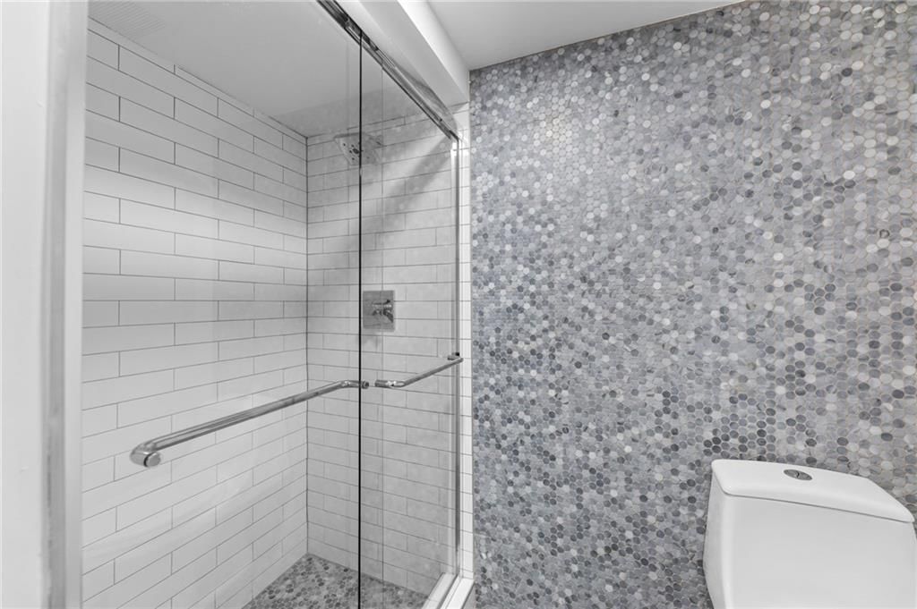 9823 Rosewood Drive — photo 35