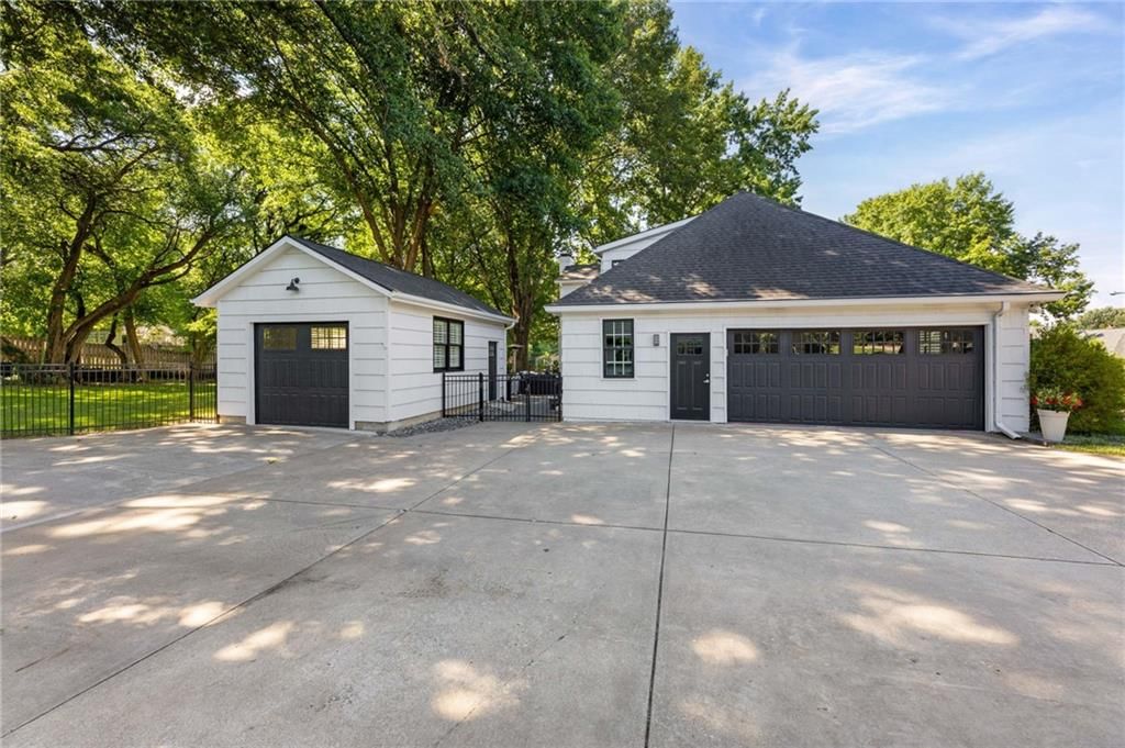 9823 Rosewood Drive — photo 41