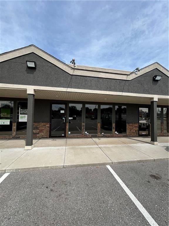 1412 S 7 Highway — photo 1