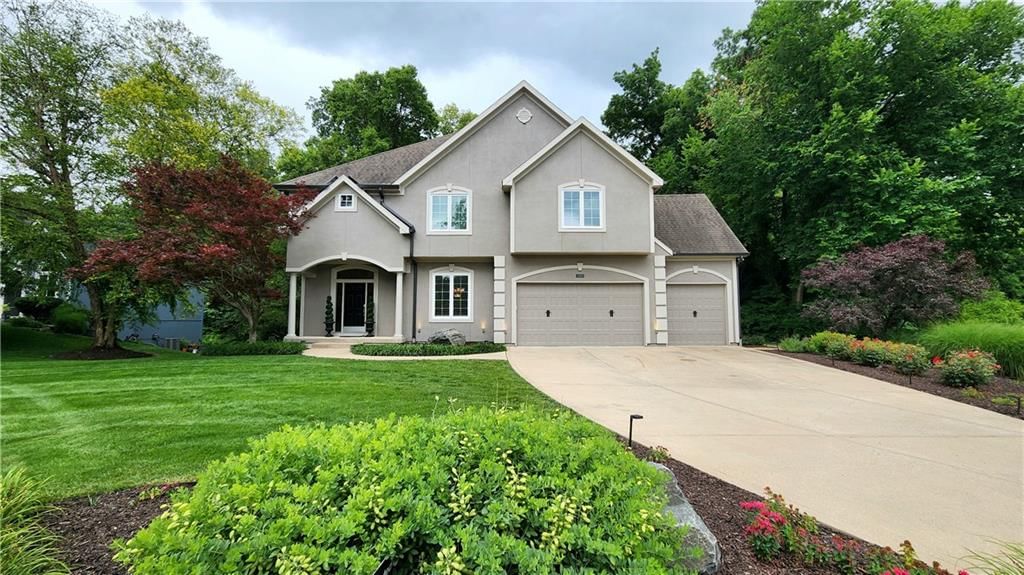 10202 NW RIVER HILLS Drive — photo 1