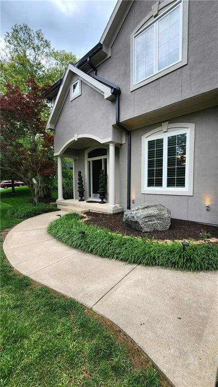 10202 NW RIVER HILLS Drive — photo 3