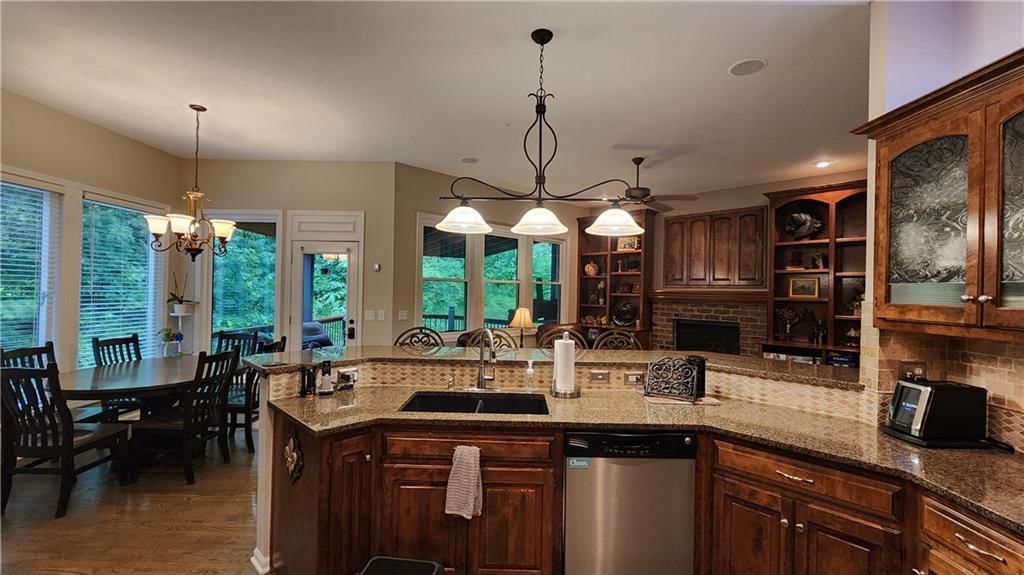 10202 NW RIVER HILLS Drive — photo 13