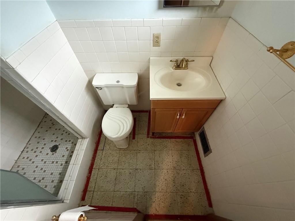 7401 Greeley Avenue — photo 4