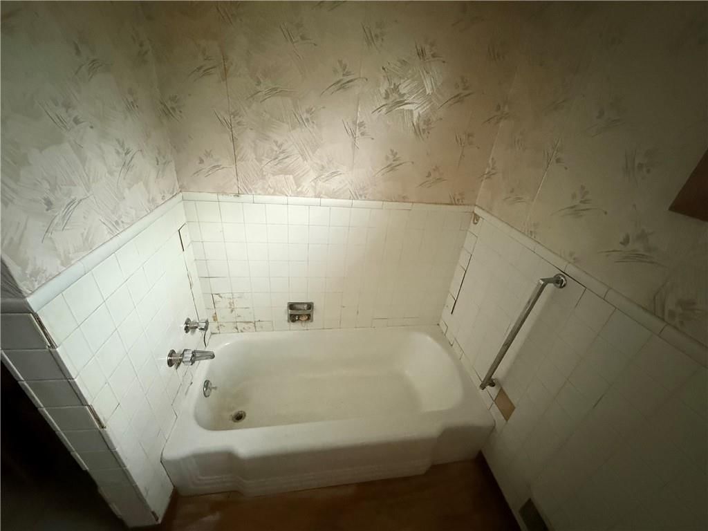 7401 Greeley Avenue — photo 10