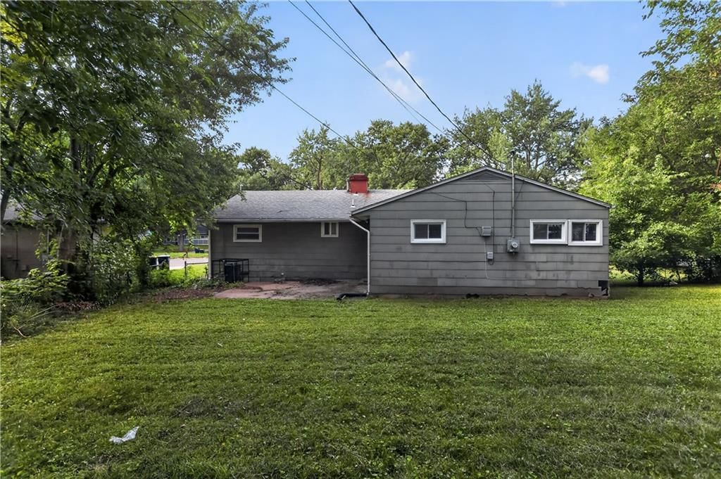 11403 Winchester Avenue — photo 3