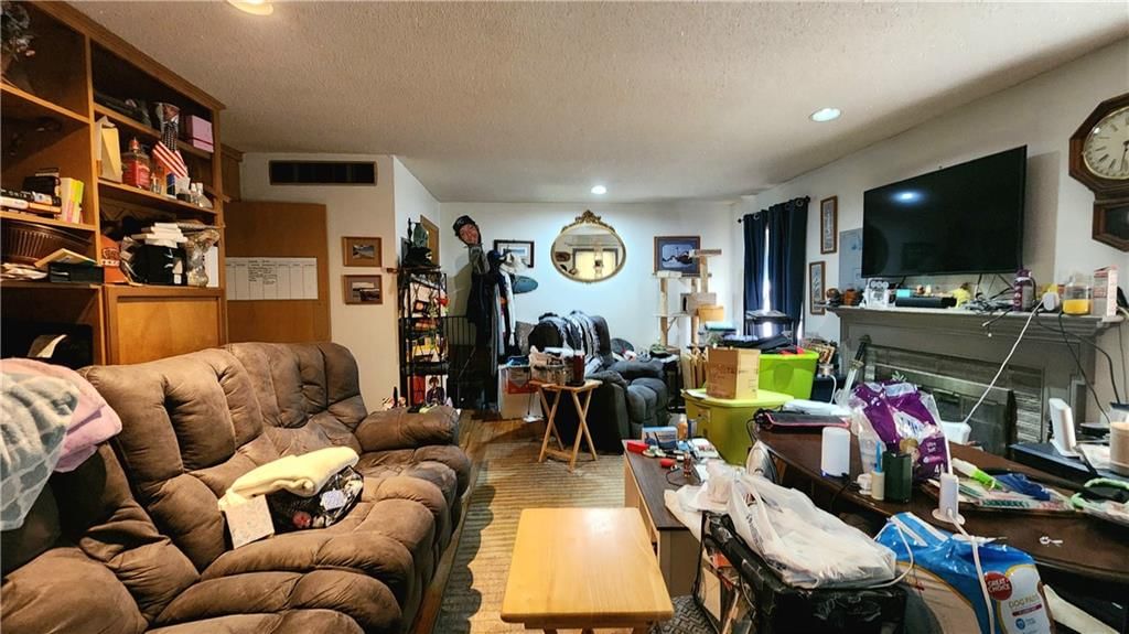 4925 NE Sherwood Drive — photo 4