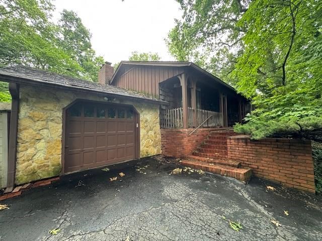6525 Burnham Street, Merriam, KS