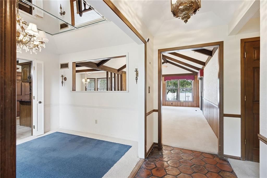 403 S Silver Top Lane — photo 4