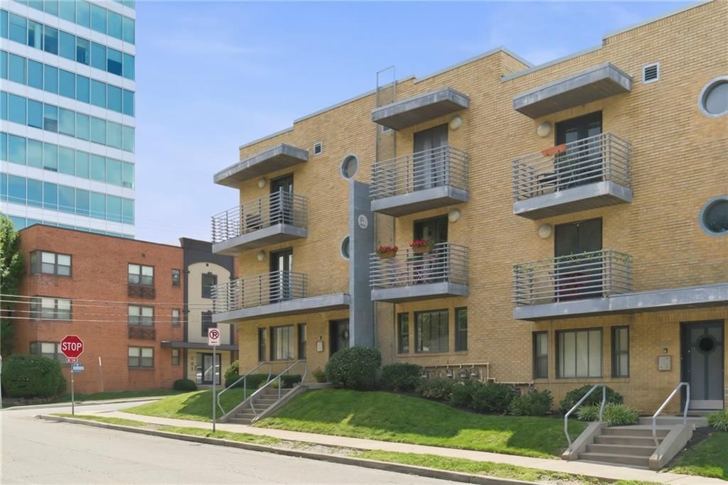 4540 Broadway Avenue — photo 5