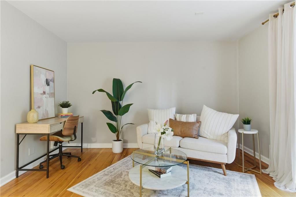 4540 Broadway Avenue — photo 16
