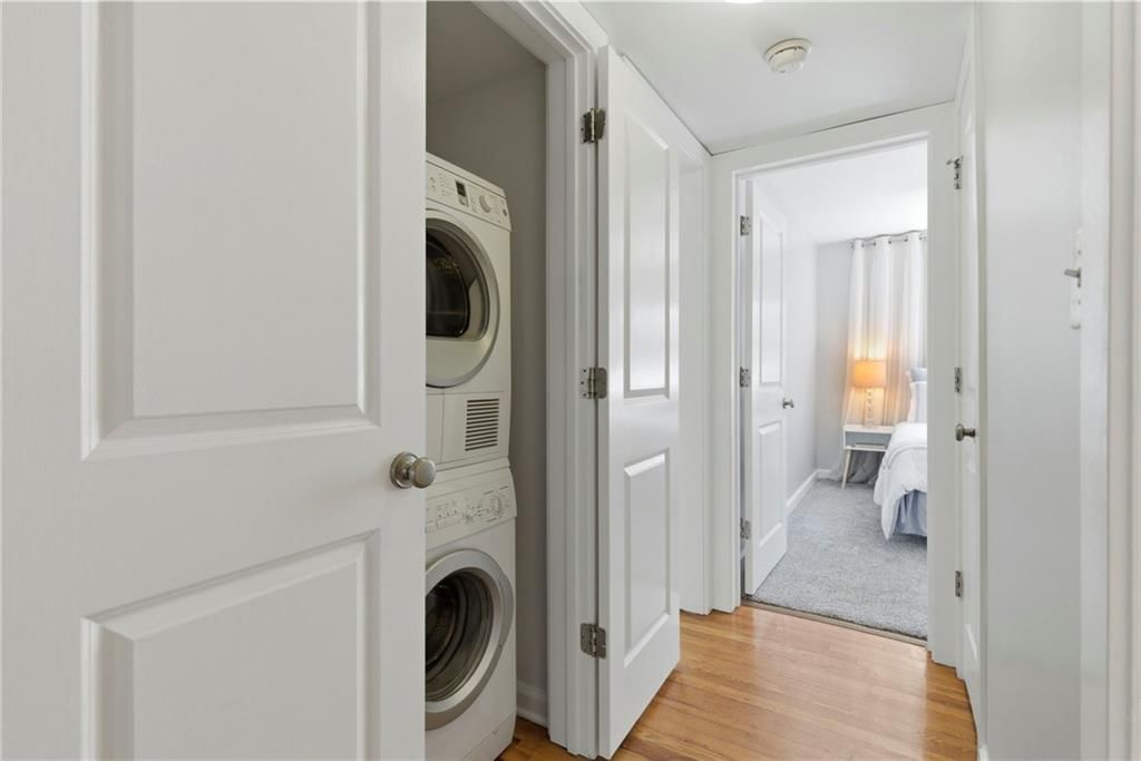 4540 Broadway Avenue — photo 32