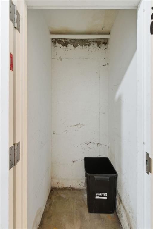 4540 Broadway Avenue — photo 35