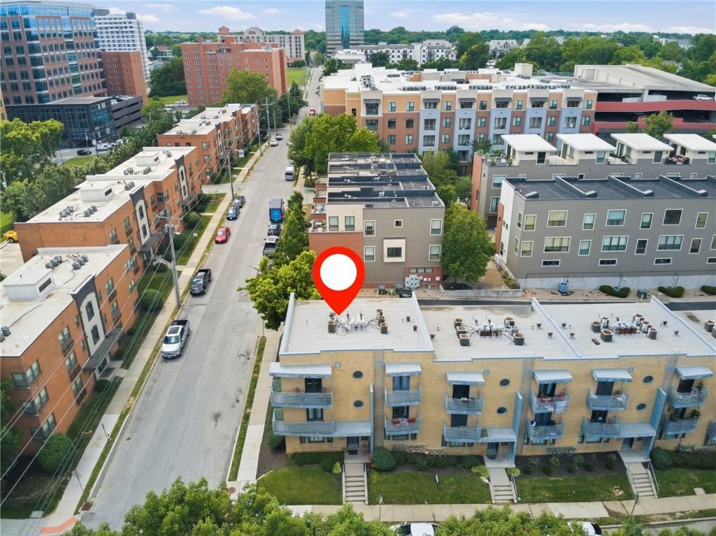 4540 Broadway Avenue — photo 42