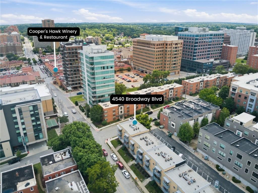 4540 Broadway Avenue — photo 45