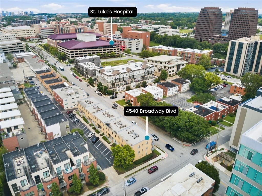 4540 Broadway Avenue — photo 46
