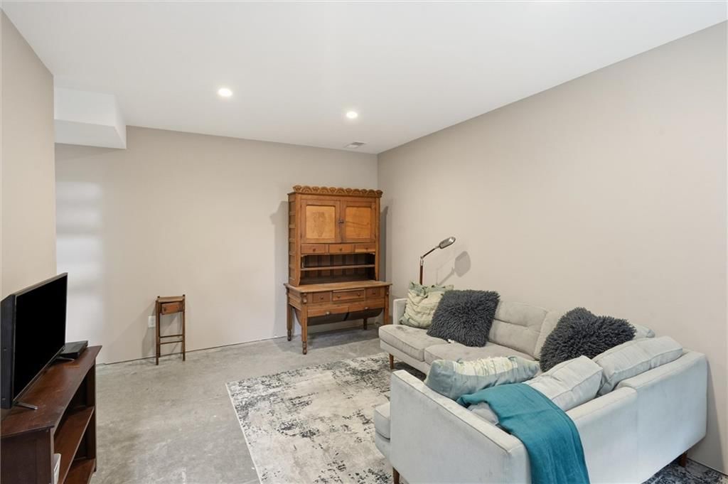 10308 Wenonga Lane — photo 31