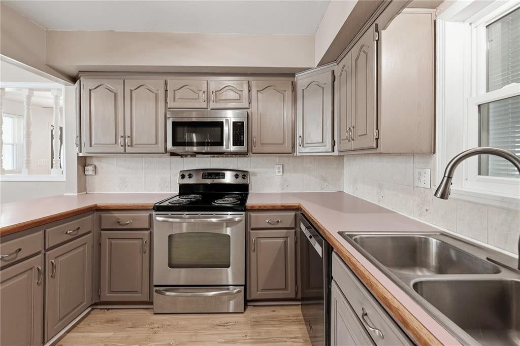 33655 Hillcrest Street — photo 36