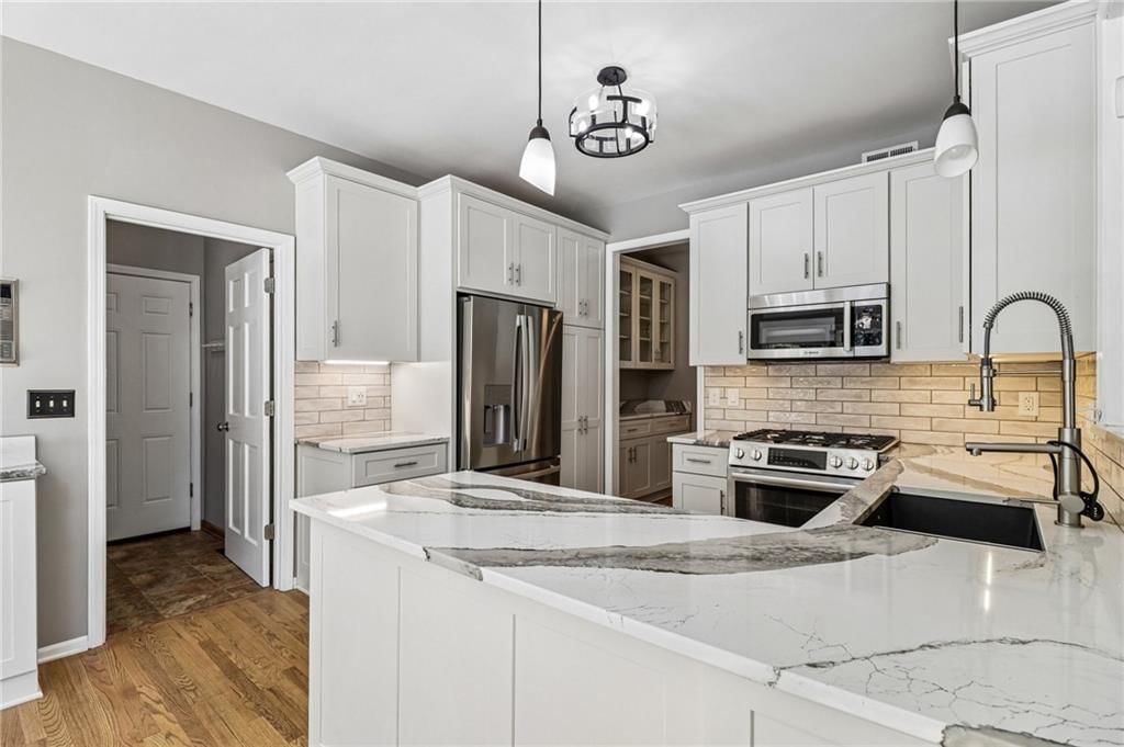 12748 Cody Street — photo 20