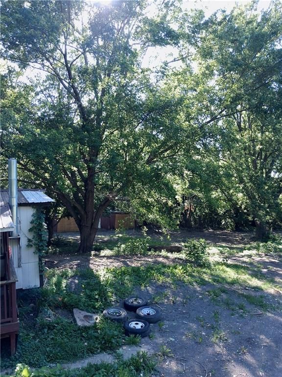 9404 Stillhouse Road, Liberty, MO: listing photo 3