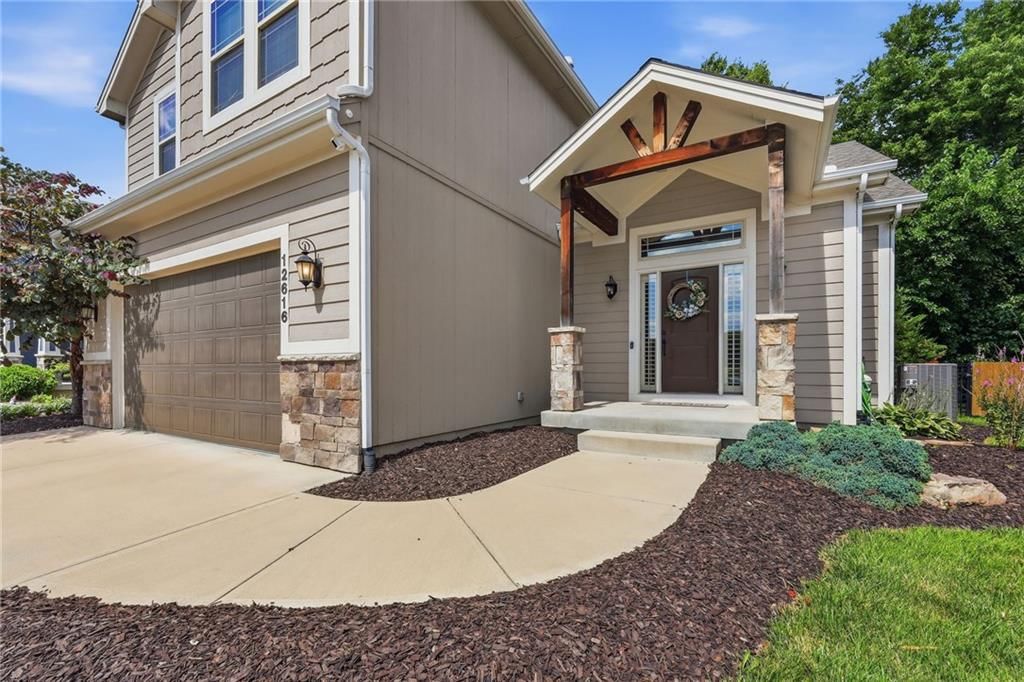 12616 Charlotte Street — photo 3