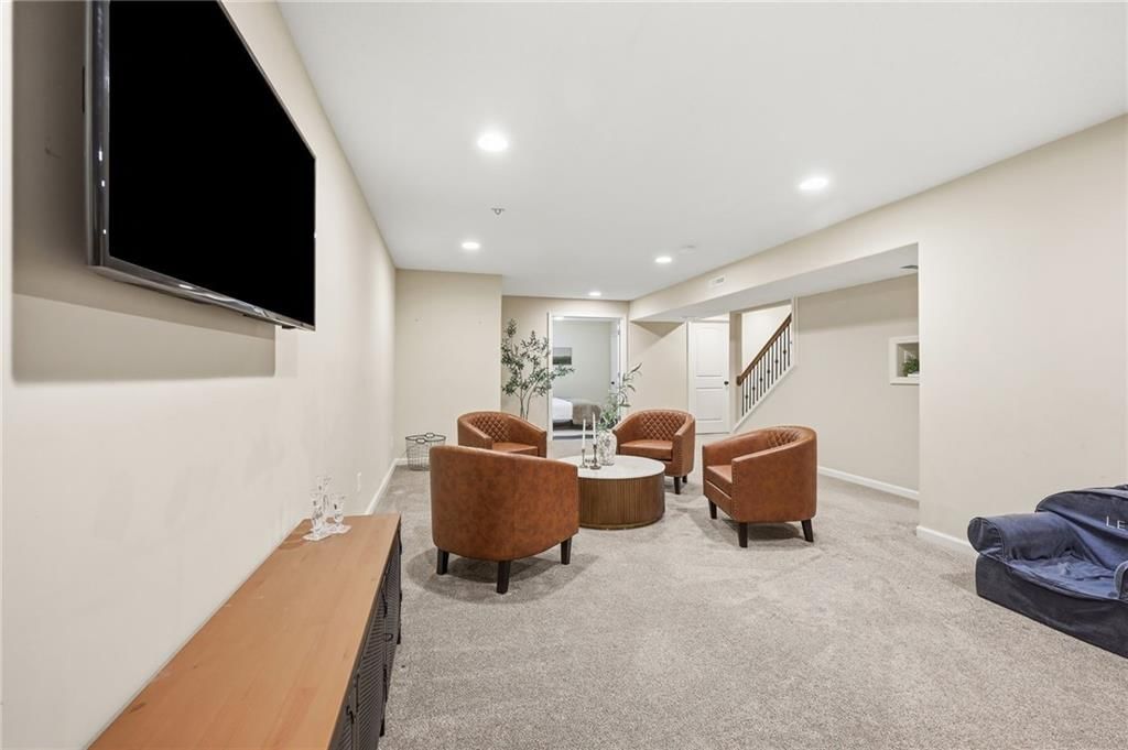 12616 Charlotte Street — photo 35
